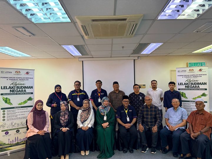 Gambar kenangan peserta Perbincangan Kumpulan Berfokus (FGD) Terengganu
